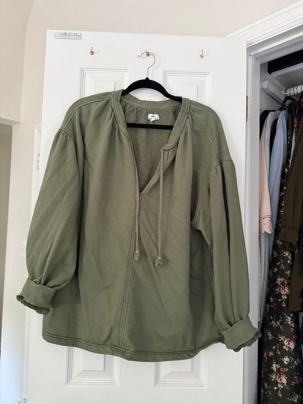 aerie Olive Green Lightweight Hoodie Pullover